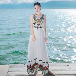 Summer dress tiger face long white strap dress